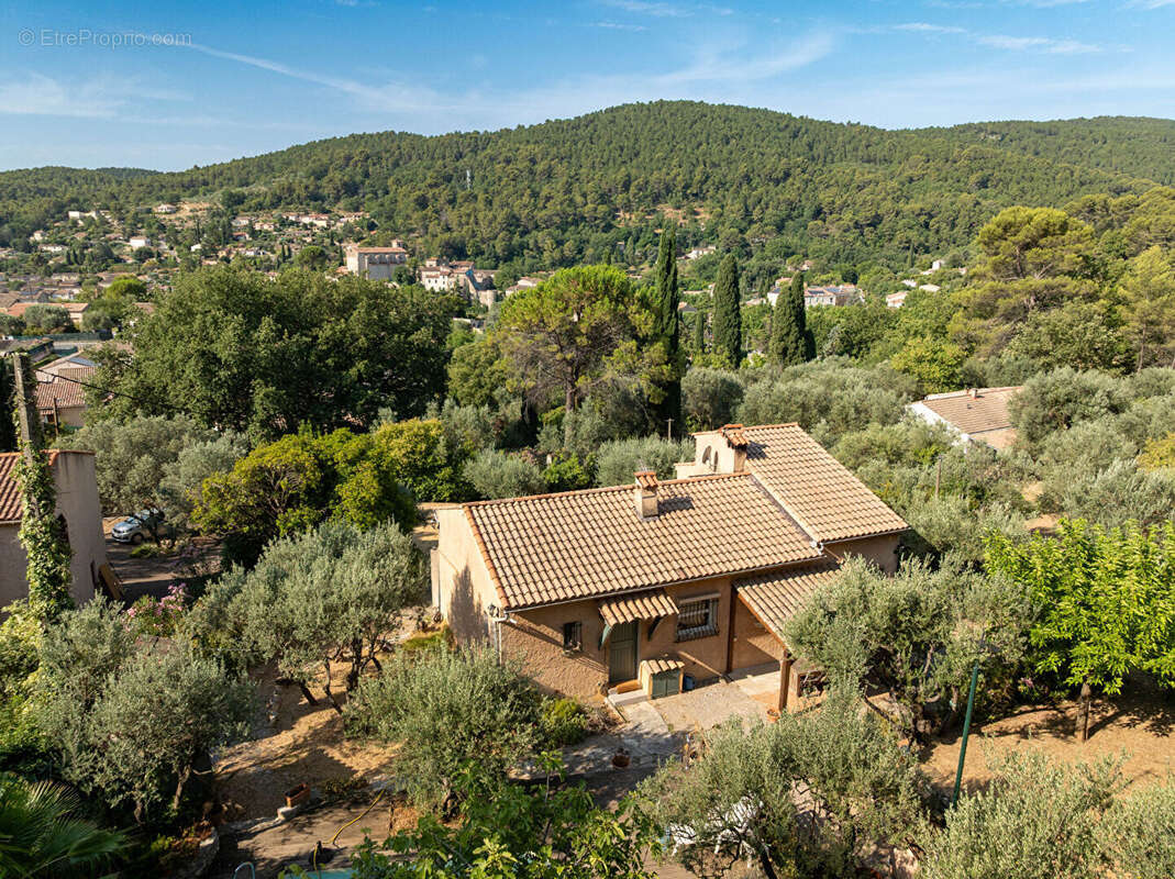 Maison à FIGANIERES