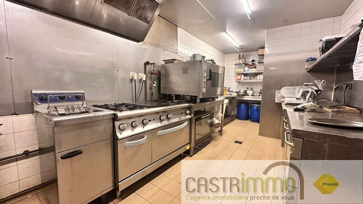 Commerce à CASTRIES