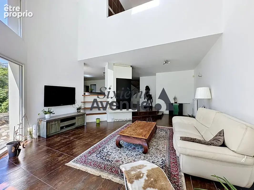 Photo Maison à Le Plessis-Trevise au prix de 695 000€