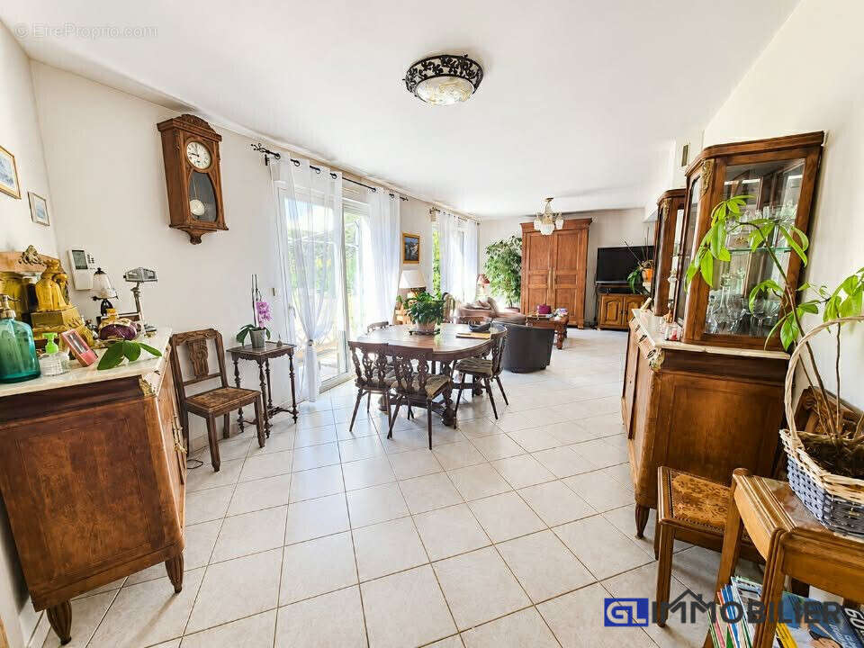 Maison 161 m² à Grainville-Langannerie  - photo 4