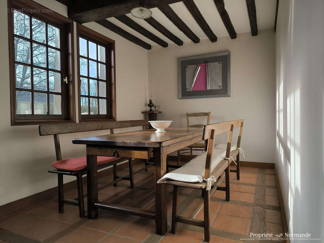 Maison à CORMEILLES