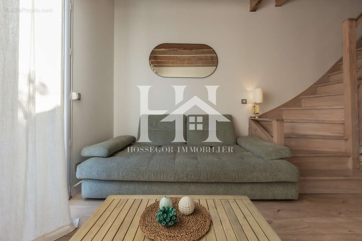 Maison à ANGRESSE