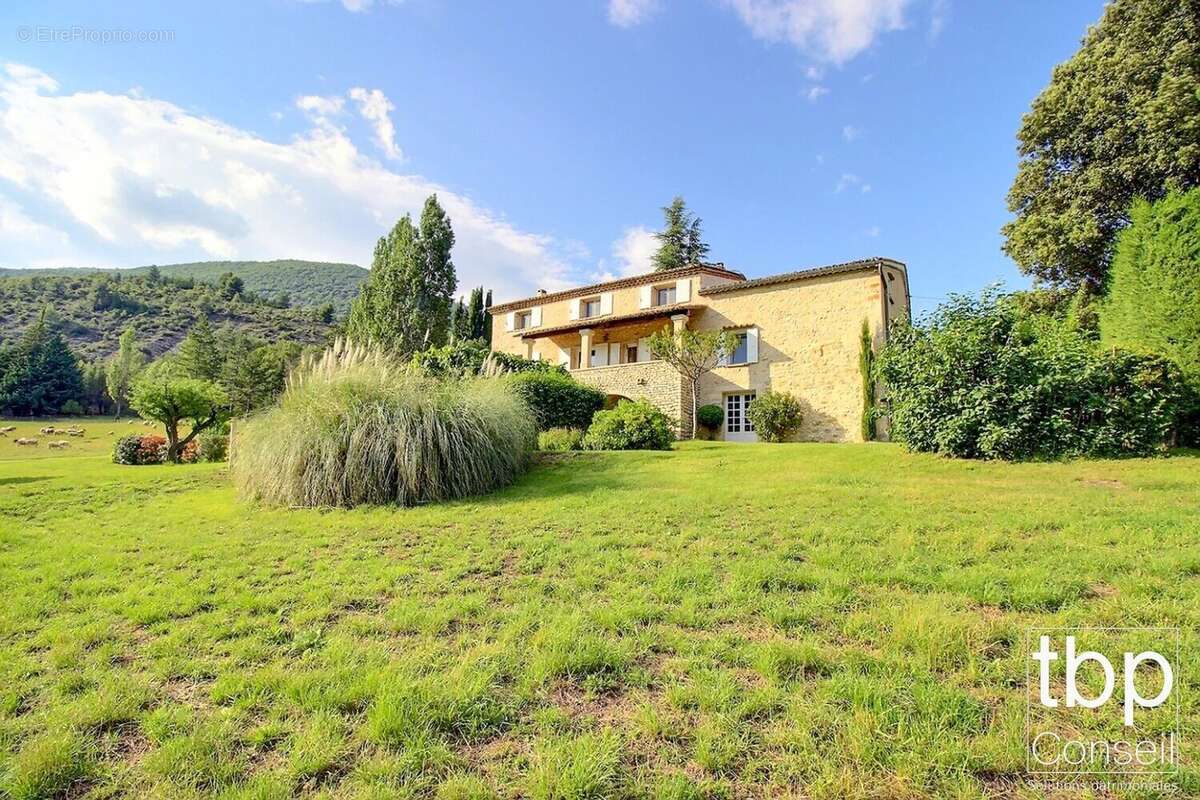 Maison à MONTBRUN-LES-BAINS