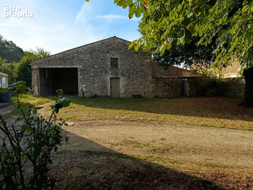 Maison Poitevine 9 pièces à 3 minutes de Saint Maixent L'école - photo 12