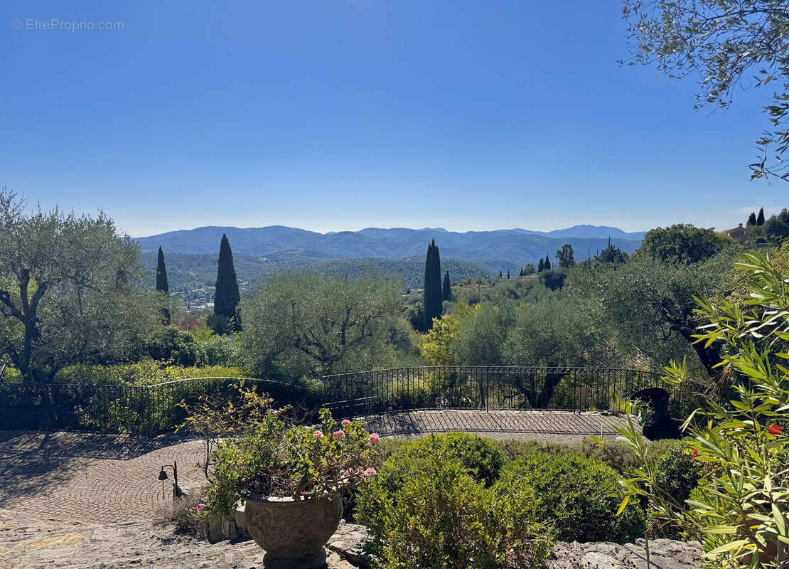 Maison à SPERACEDES