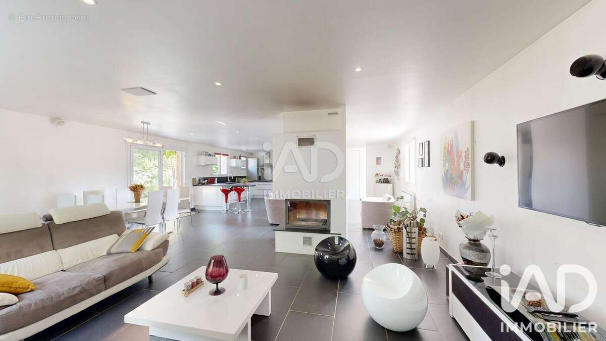 Maison 182 m² à Bazus  - photo 8