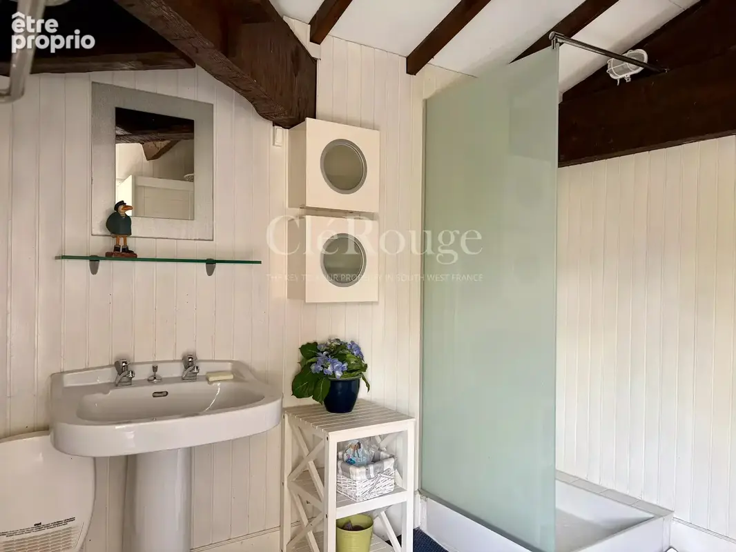 Élégante propriété de caractère avec appartement indépendant, piscine et vues dégagées - photo 27