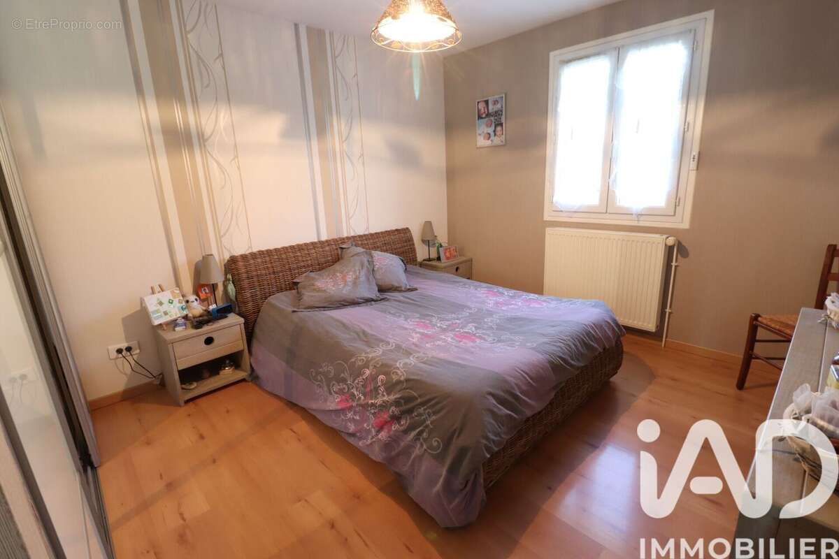 Photo 9 - Maison à LES MARTRES-D&#039;ARTIERE