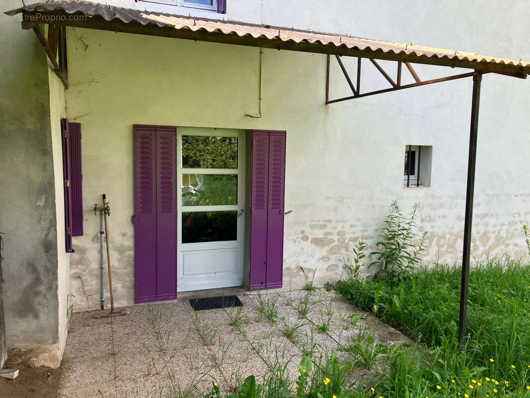 Maison à SAINT-MARCEL-EN-MARCILLAT