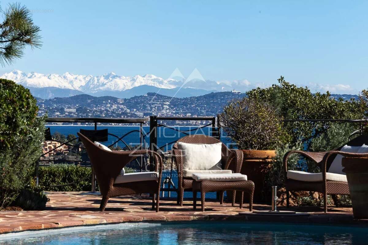 Maison à THEOULE-SUR-MER