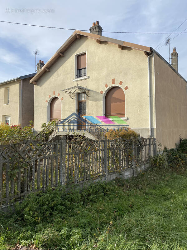 Maison à JOLIVET
