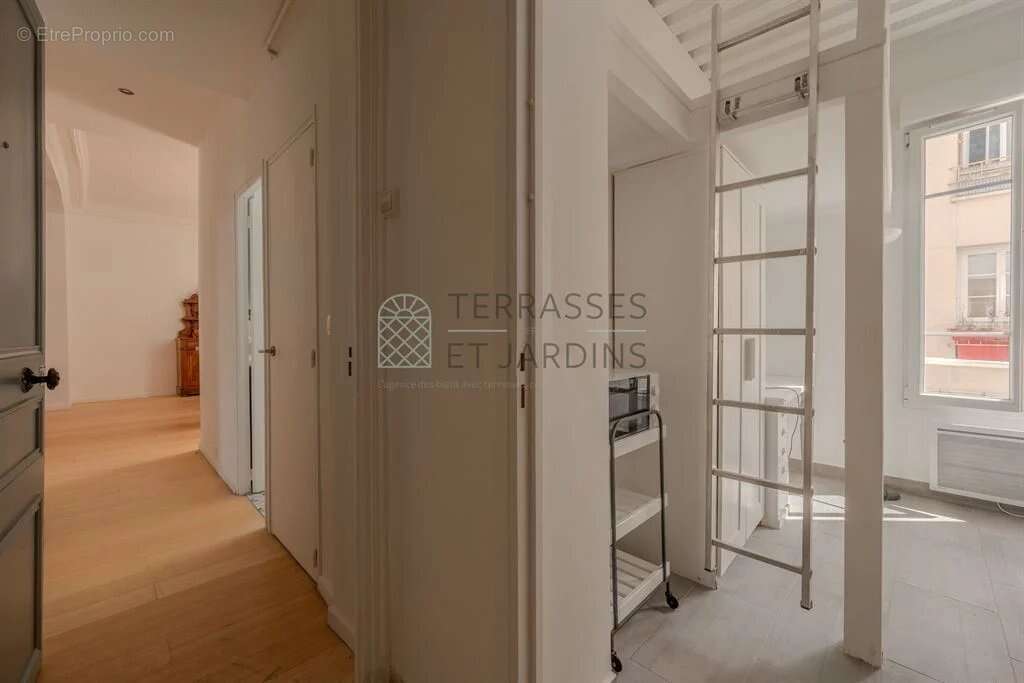 Appartement à SAINT-DENIS