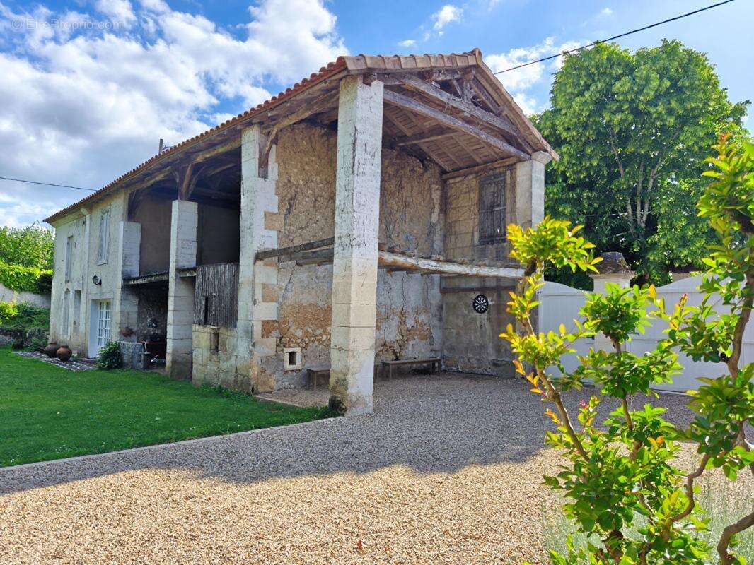 Maison à RIBERAC