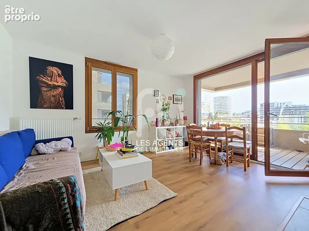 Appartement à GENNEVILLIERS