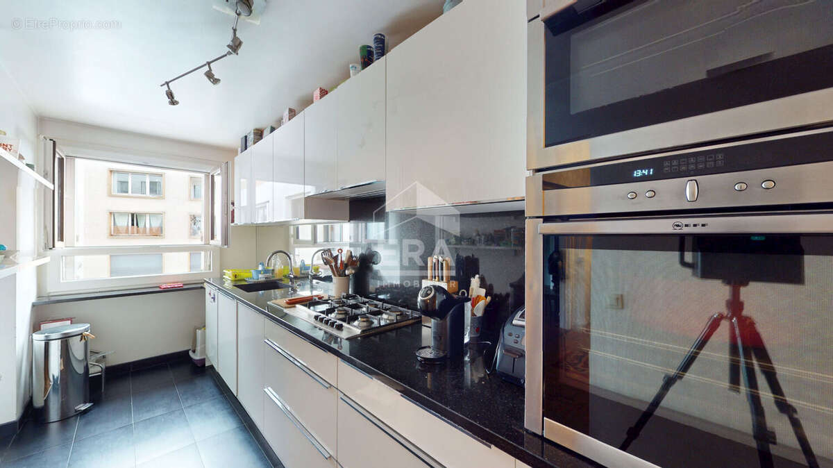 Appartement à PARIS-19E