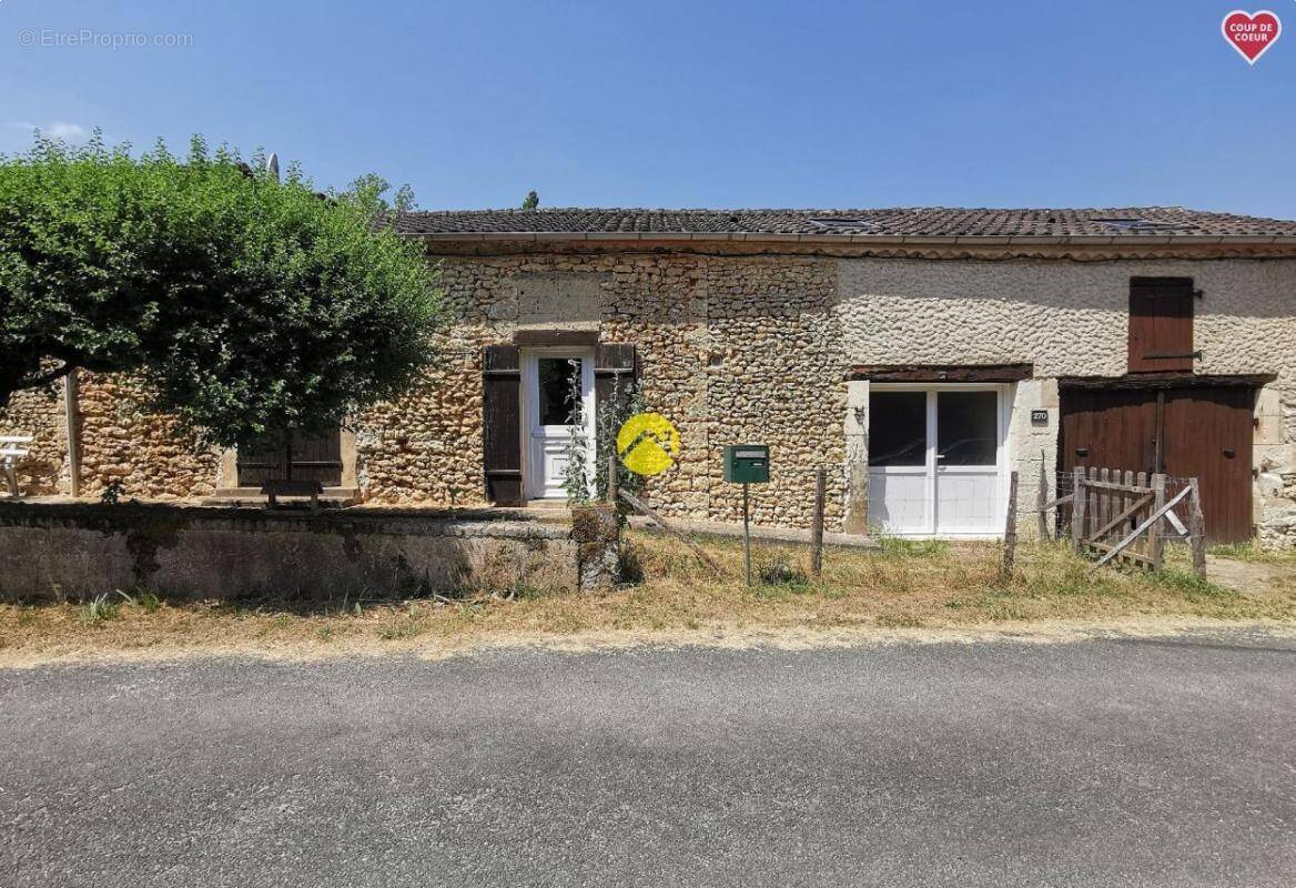 Maison à SAINTE-ALVERE