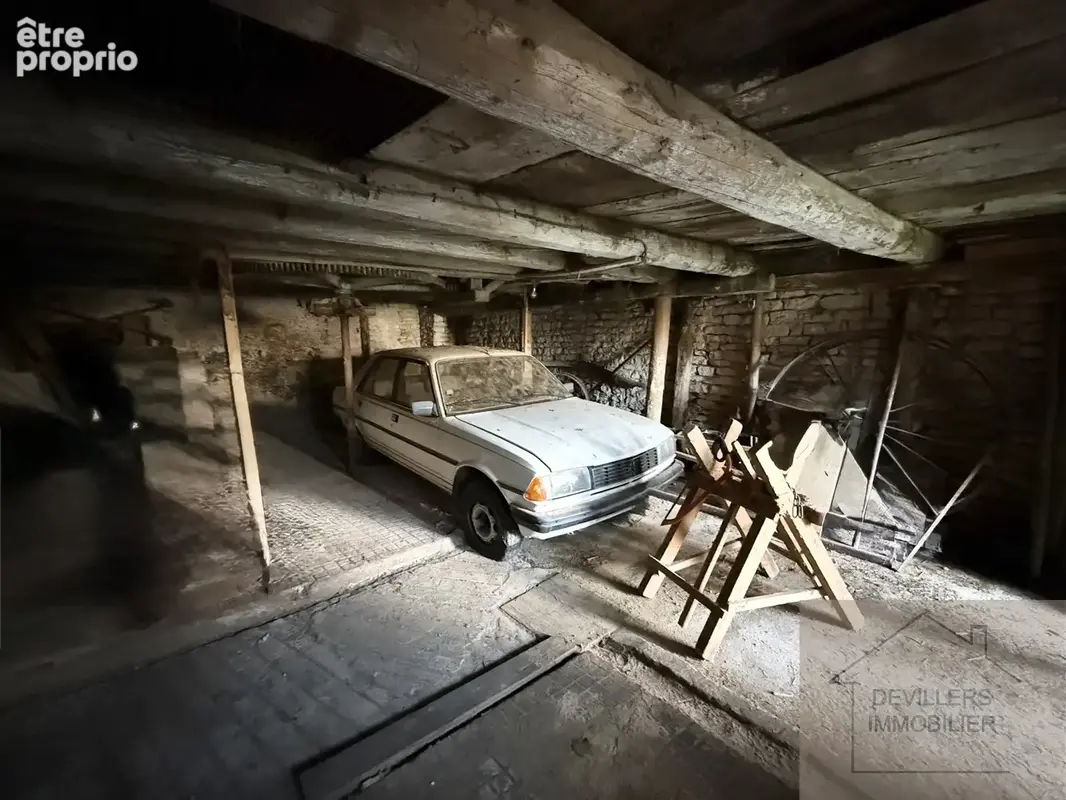 Ferme à rénover avec grange et dépendances à tarcenay-foucherans - photo 9
