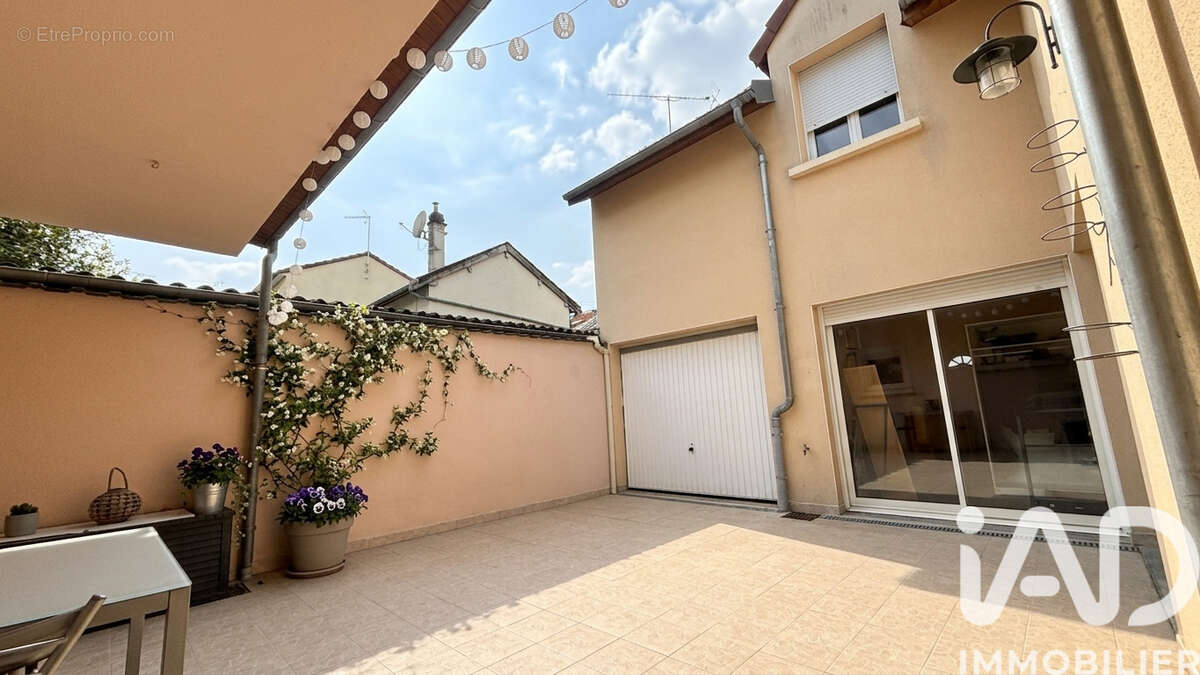 Photo 2 - Maison à REIMS