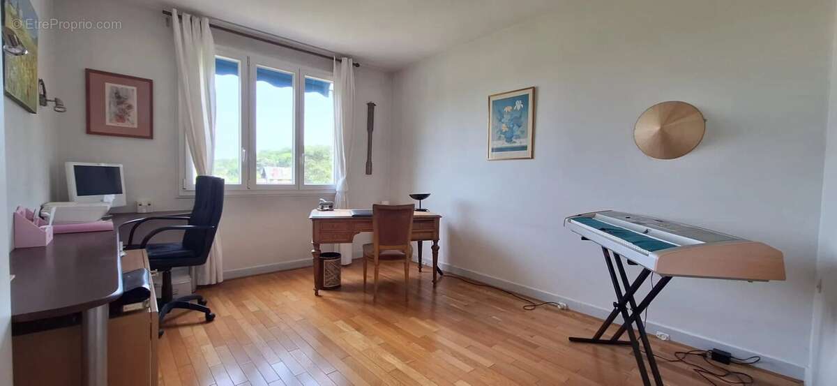 Appartement à BOUGIVAL