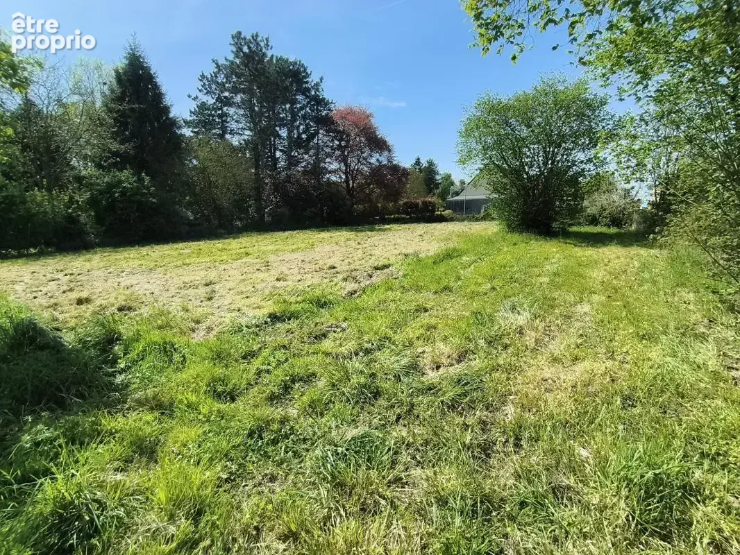 Terrain à SAINT-JEAN-SUR-COUESNON