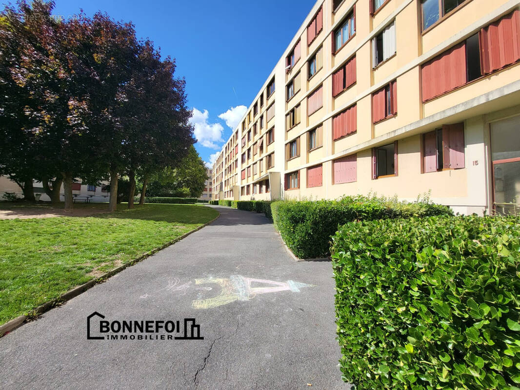 Appartement à CHAMPIGNY-SUR-MARNE
