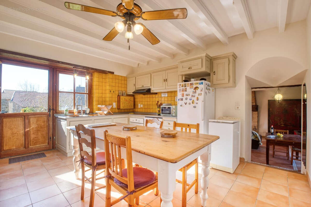 Maison à SAINT-PRIVAT-DES-PRES