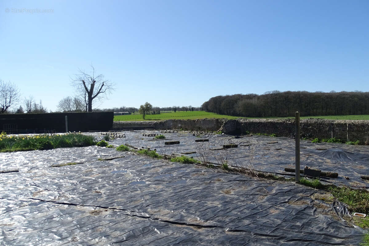 Maison à DEUX-EVAILLES