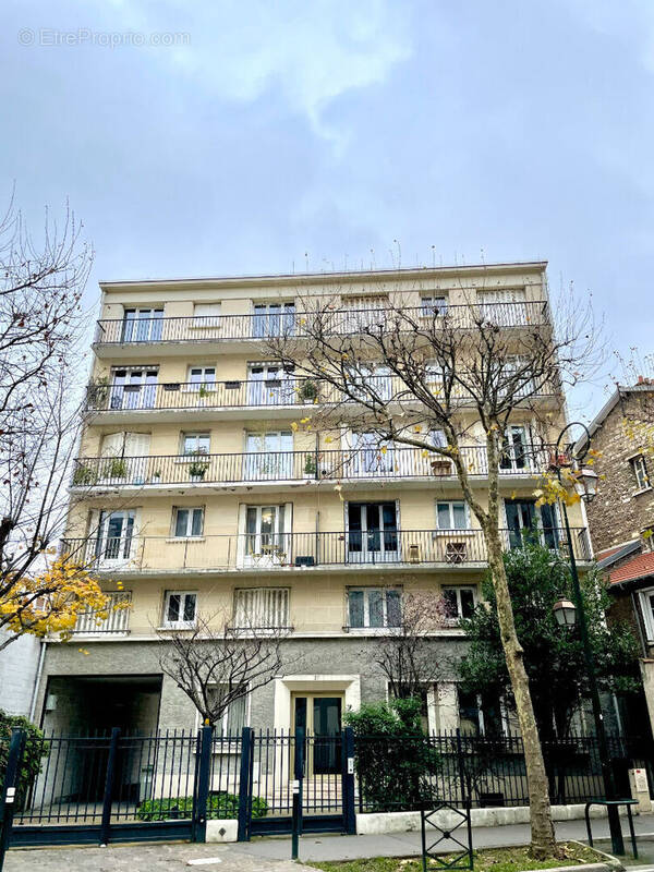 Parking à LA GARENNE-COLOMBES