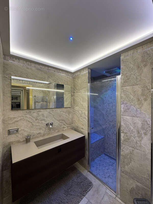 Appartement à LA TURBIE