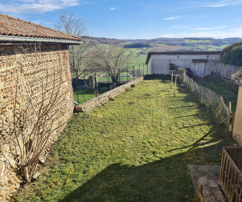 Maison à LE GRAND-SERRE