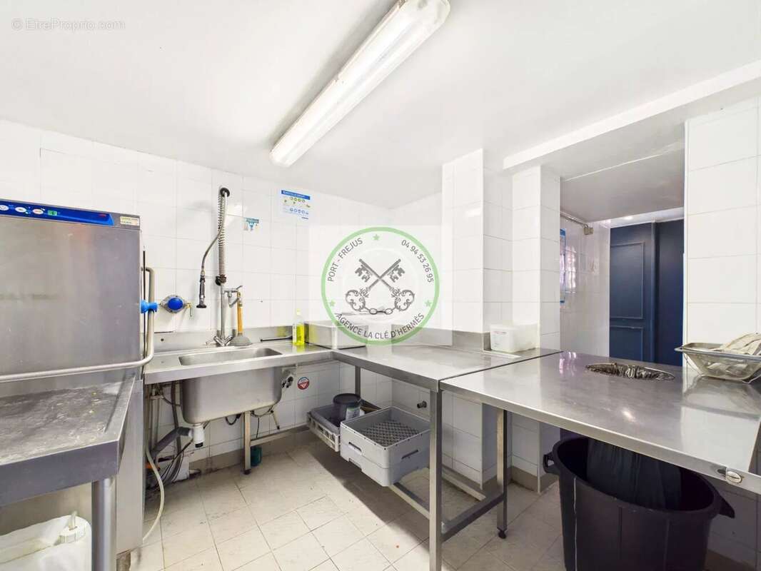 Commerce à SAINT-RAPHAEL