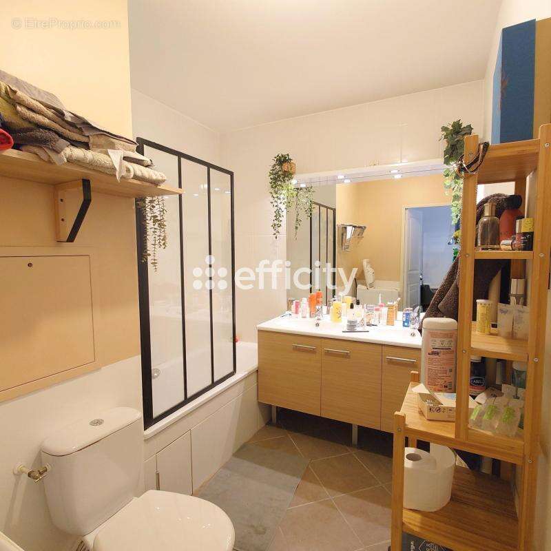 Appartement à LYON-7E