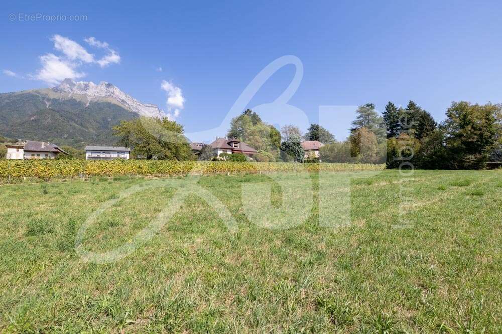 Terrain viabilisé (Lot 10)
