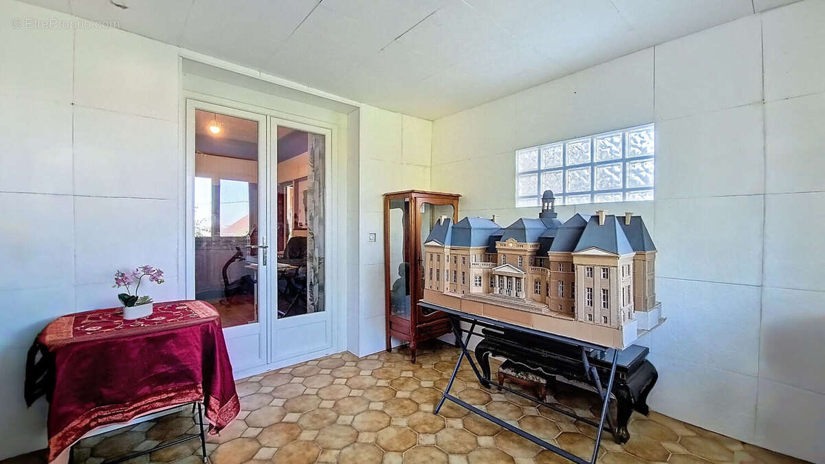 Maison à MONTGERON