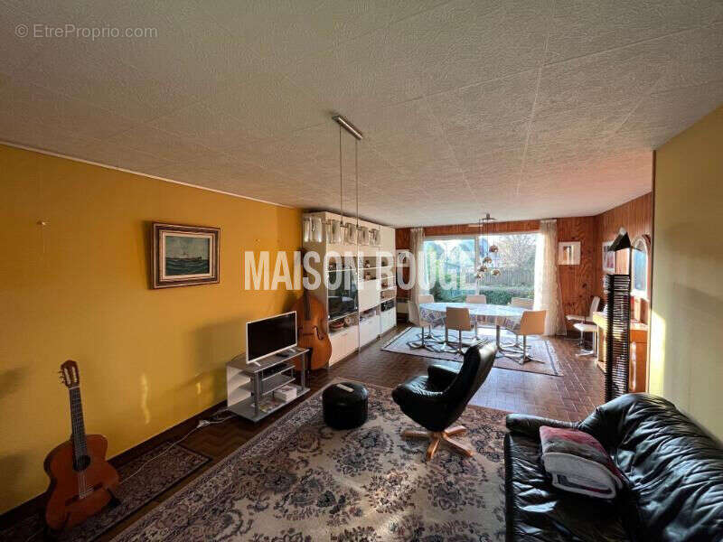 Maison à LE MINIHIC-SUR-RANCE