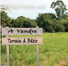 Terrain à LE PERTUIS