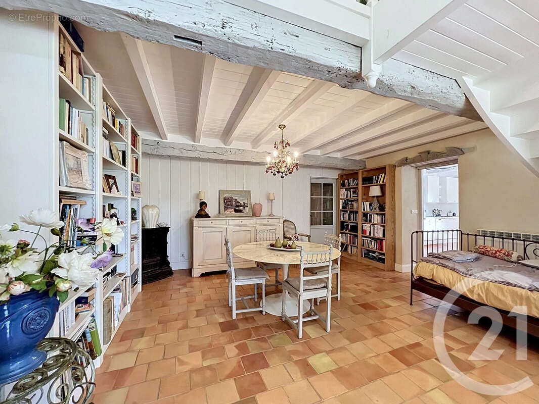 Maison à ORDAN-LARROQUE