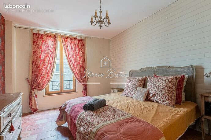 Maison à CORNEILHAN