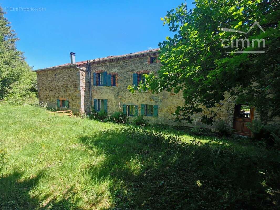 Maison à CUNLHAT