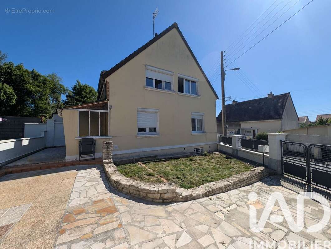 Photo 2 - Maison à VENETTE