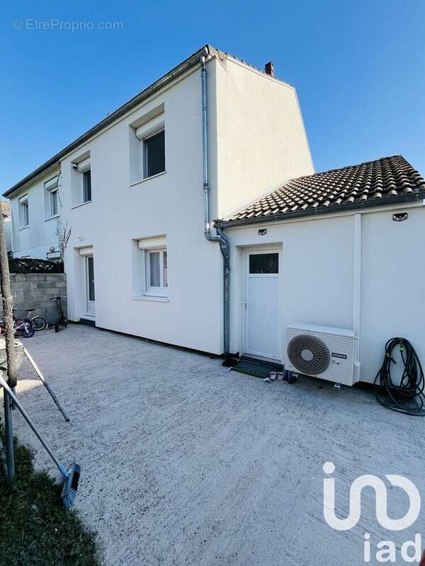 Photo 4 - Maison à FLEURY-LES-AUBRAIS