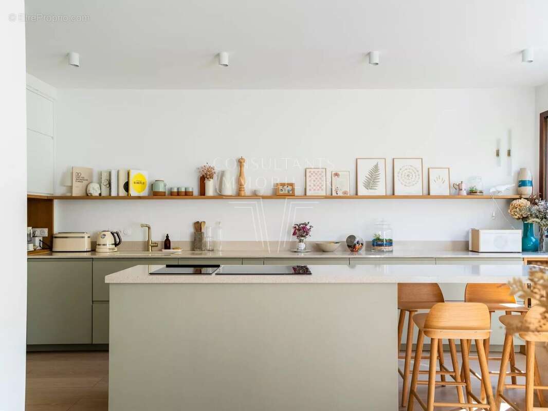 Appartement à PARIS-15E