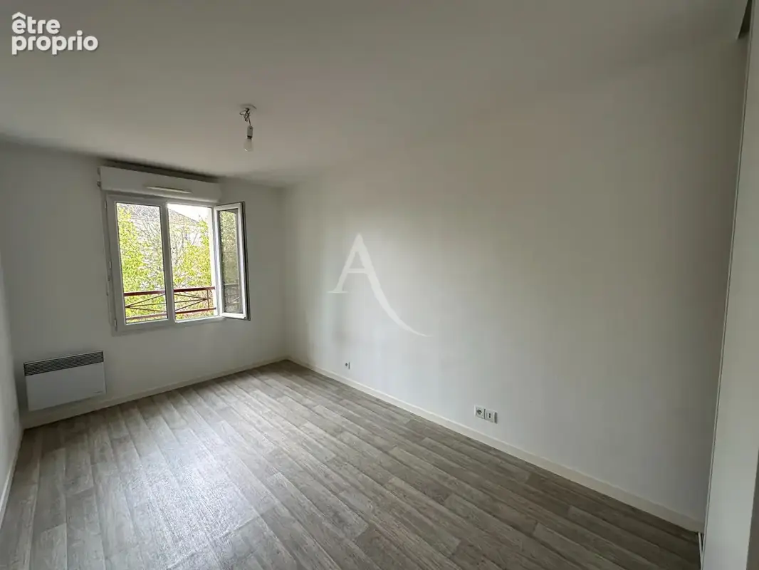Appartement La Chaussee Saint Victor 3 pièce(s) 69 m2 - photo 6