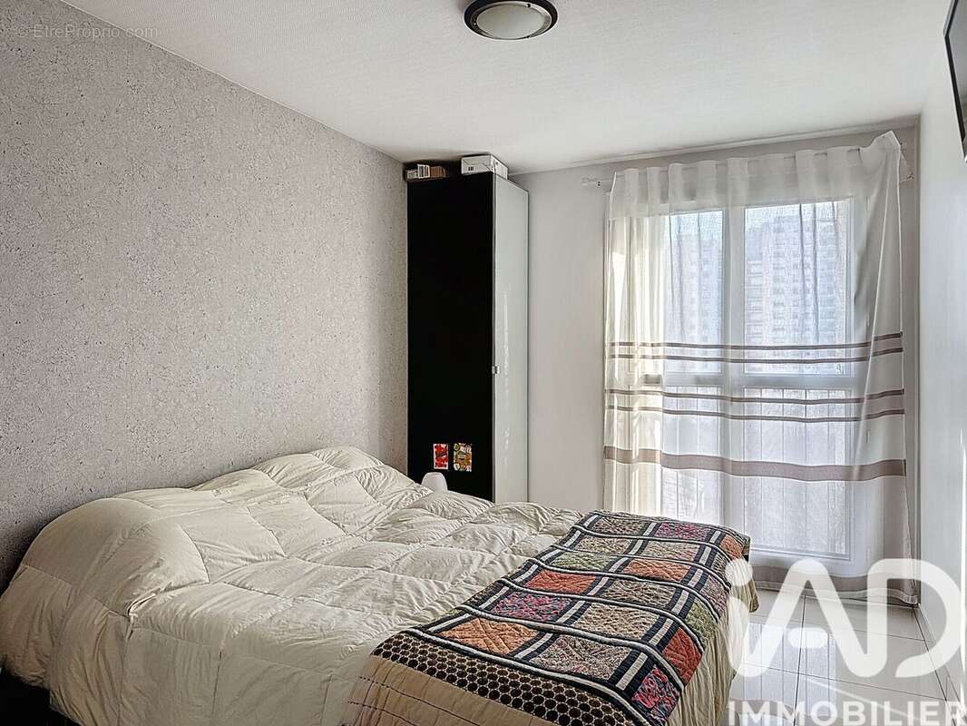 Photo 8 - Appartement à VILLENEUVE-LA-GARENNE