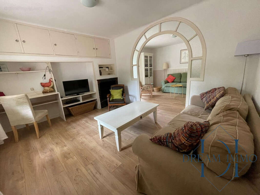 Maison à VILLELONGUE-DE-LA-SALANQUE