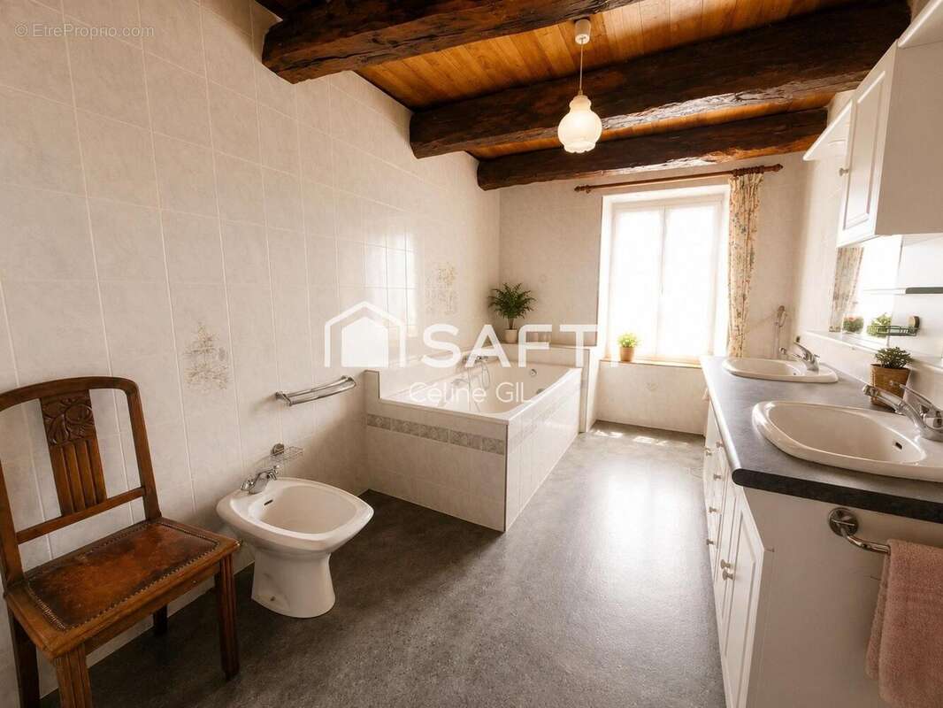 Maison 150 m² à La Croix-Hellean  - photo 7