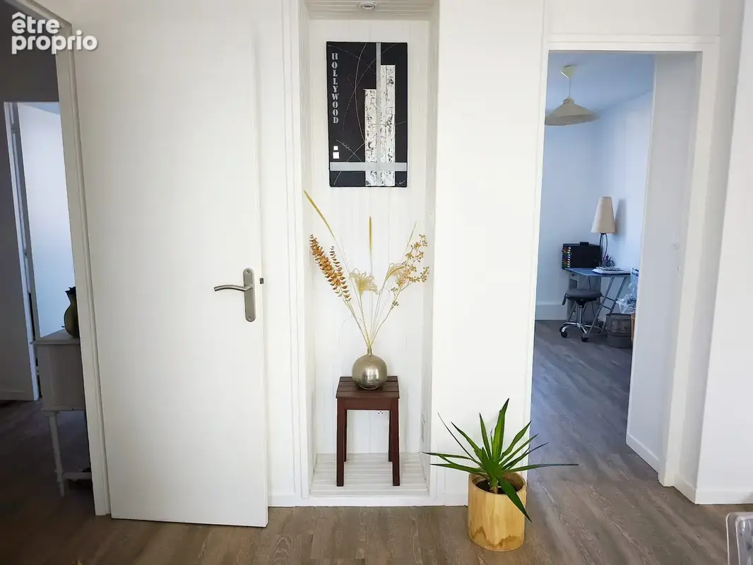 Appartement 4 pièces 75 m² à vendre à La Rochelle (17000) - photo 5