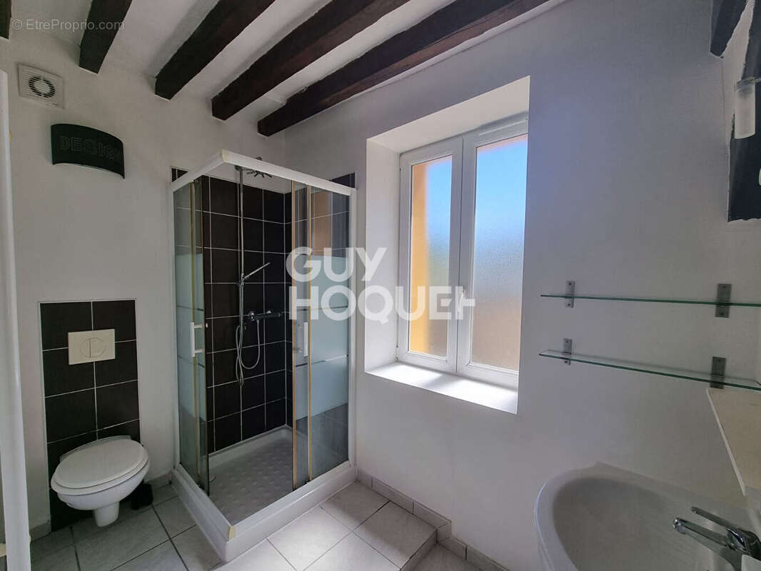 Appartement à TOURVILLE-LA-RIVIERE