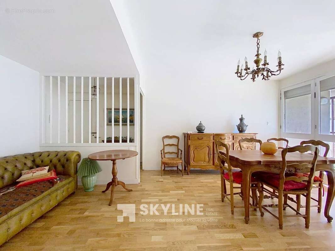 Appartement à MARSEILLE-3E