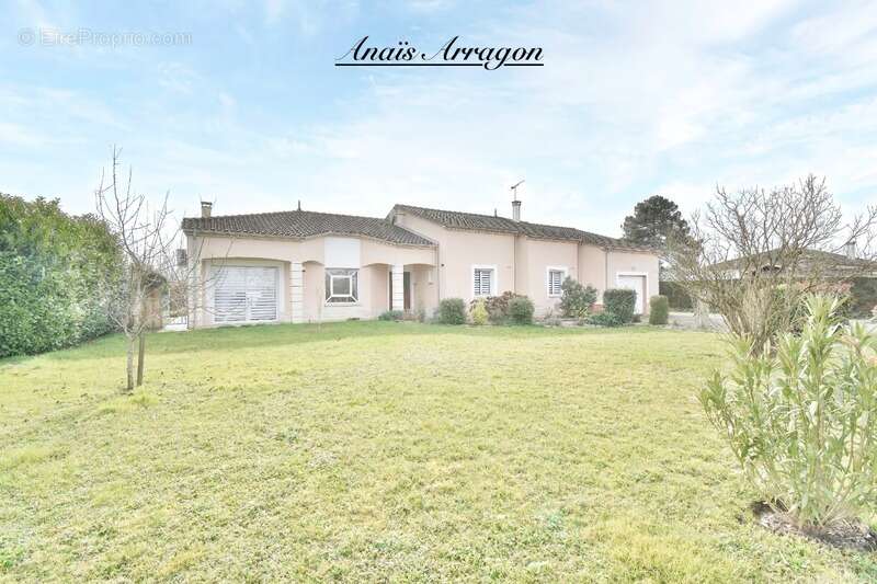 Maison à SAINTE-LIVRADE-SUR-LOT